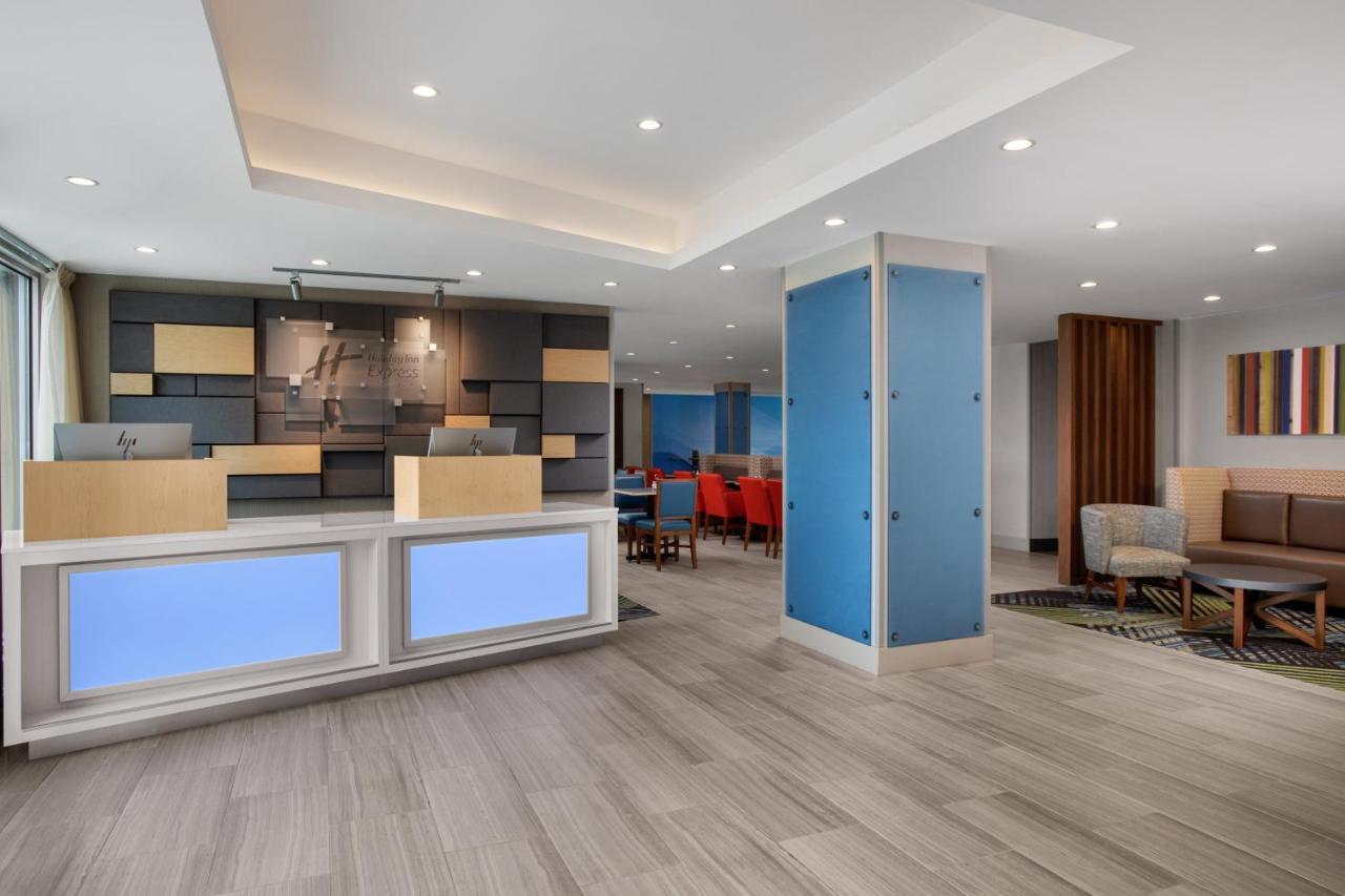 Holiday Inn Express & Suites Woodside Laguardia Airport New York Exterior foto